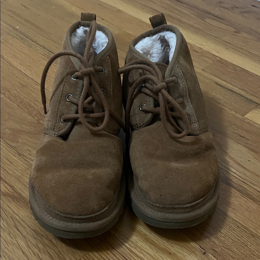 Chestnut Brown Uggs Size 7